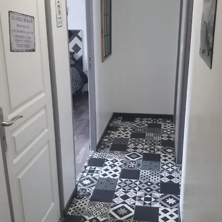 ホームステイ D'hote La Coccinelle メシェ・シュル・ジロンド